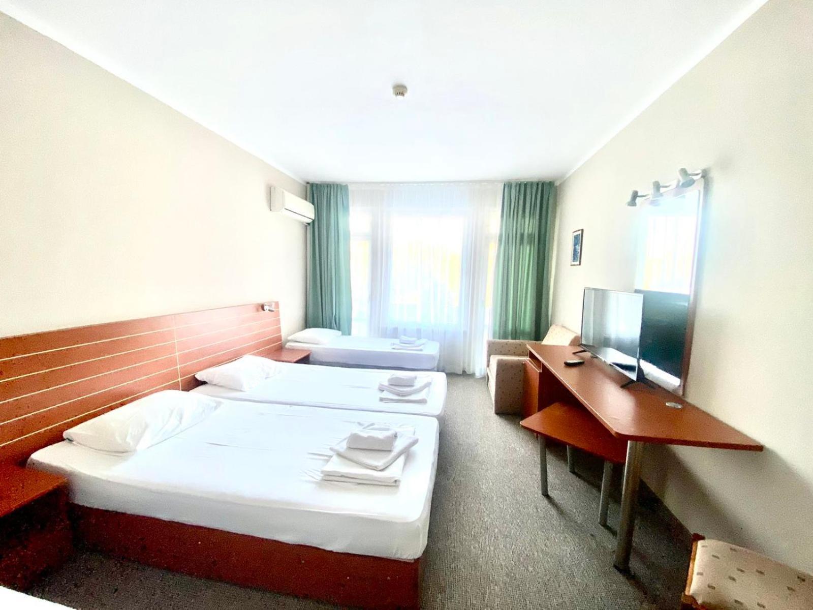קיטן Hotel Green Park מראה חיצוני תמונה