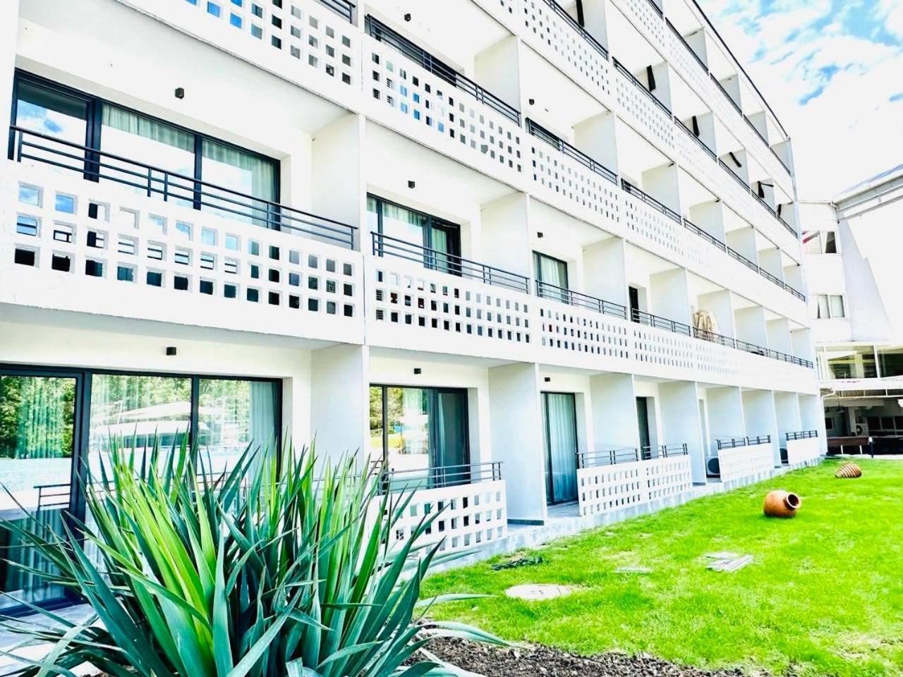 קיטן Hotel Green Park מראה חיצוני תמונה